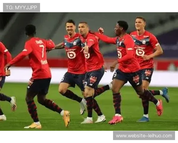 科莫主场强势冲击欧战 维罗纳艰难保级面临考验 科莫主场强势冲击欧战 维罗纳艰难保级面临考验