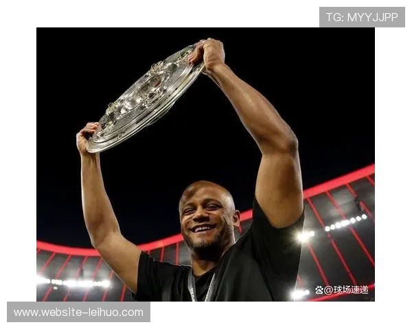 孔帕尼赛前访谈：强调团队执行力，提醒球队保持专注