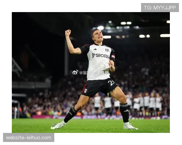 法兰克福体育总监克勒舍接受专访,谈球队夏窗转会策略