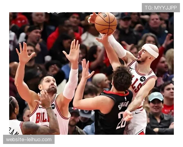 前瞻分析：热火与76人潜在的首轮对决，防守策略将成为系列赛关键